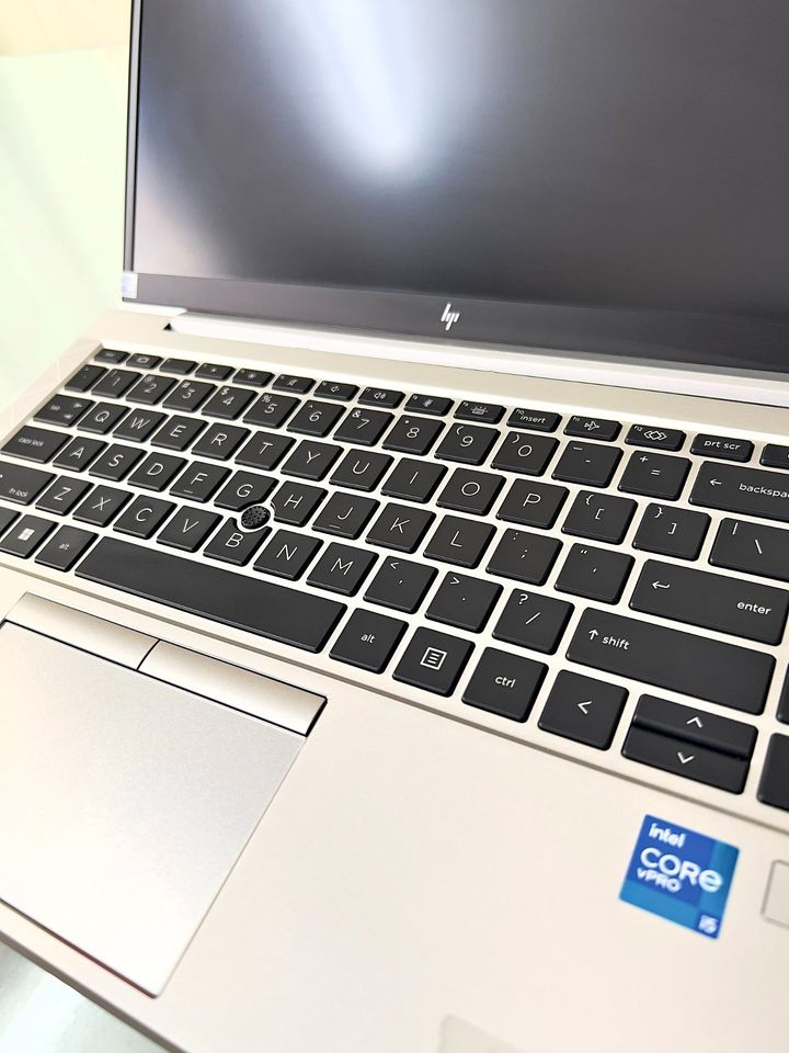 HP Elitebook 840 G8 intel i5 1145G7 Ram 16GB DDR4 SSD 256GB