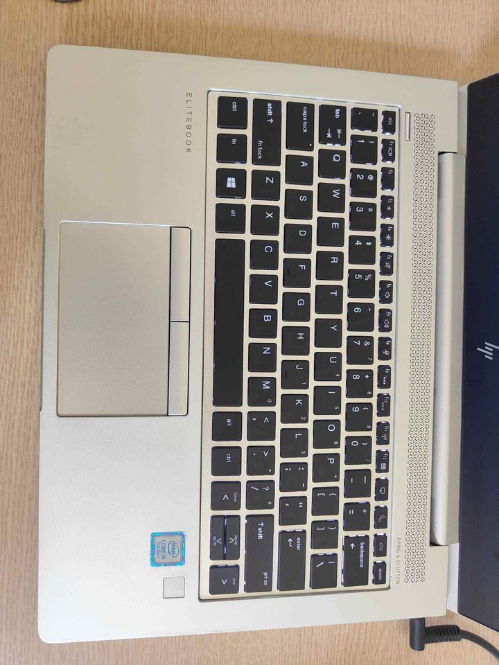 Laptop Hp 830G5 i5-7200u Ram 8G Ssd Nvme 256G