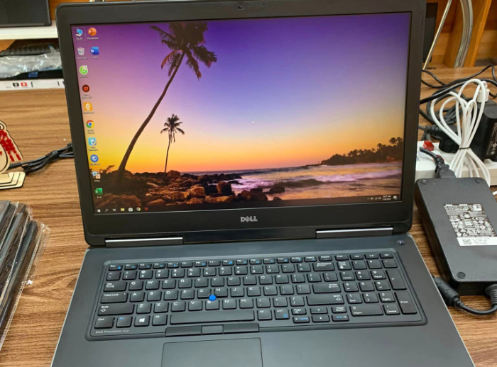 Dell Precision 7710 Xeon E3-1535M V5 Ram 8G Ssd Nvme 256G VGA M3000M